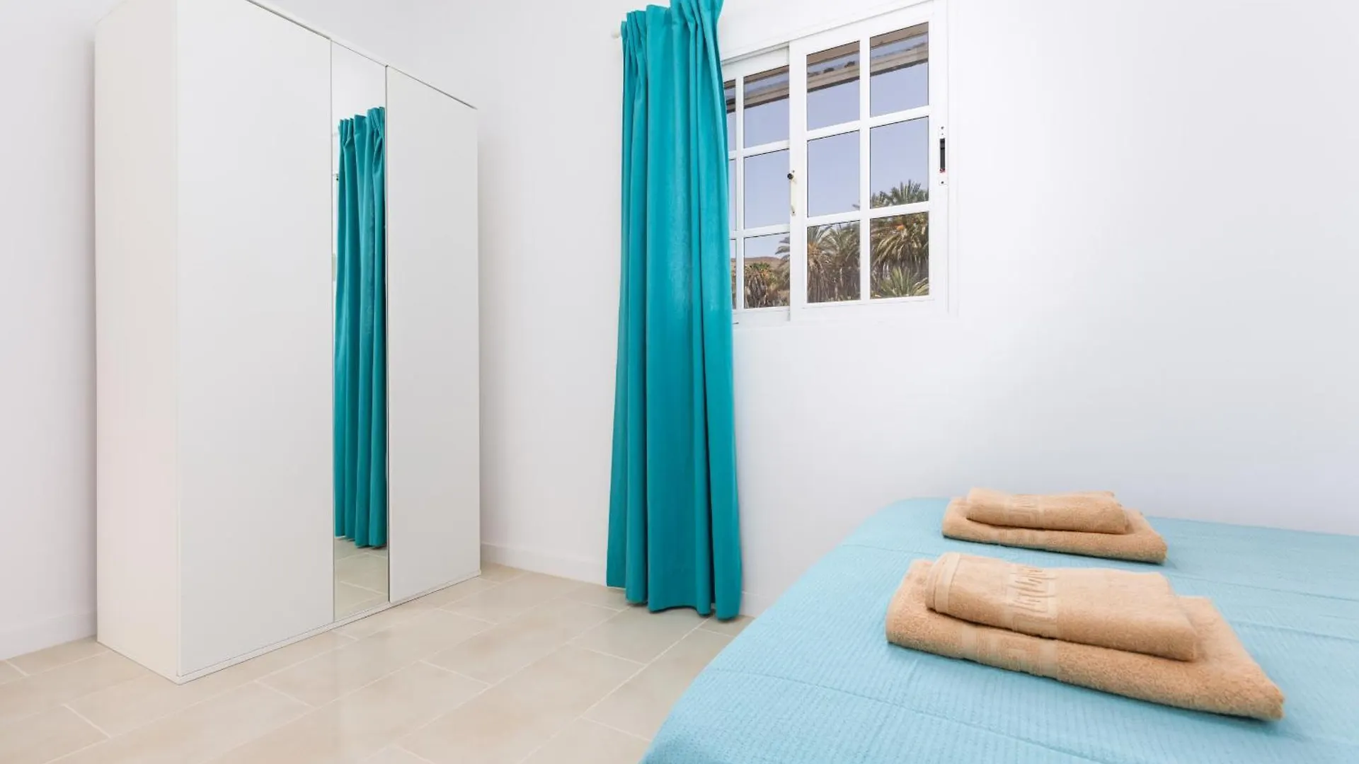 Flor De Hibisco Deluxe Apartments Pájara スペイン